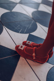 Lila Velvet Shoes in Red